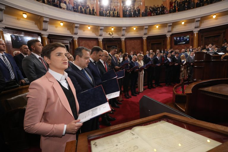 Polaganjem zakletve počeo mandat nove vlade Srbije